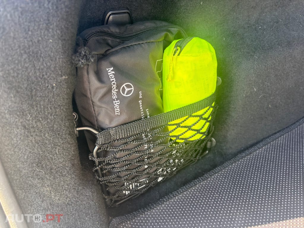 Mercedes-Benz EQA 250 Electric Art