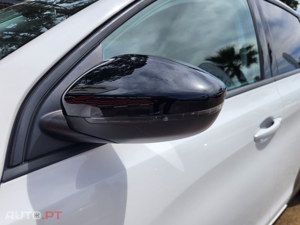 Peugeot 308 1.5 BlueHDi Business Line