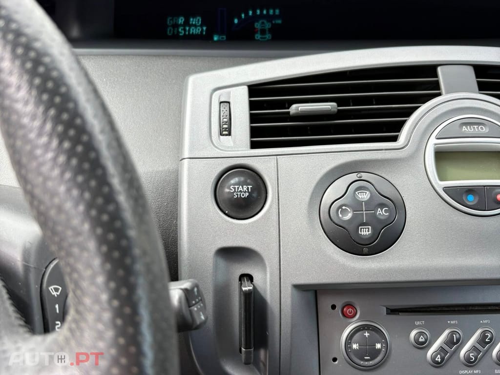 Renault Grand Scénic 𝗜𝗜 𝟭.𝟱 𝗱𝗖𝗶