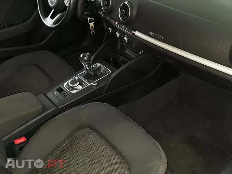 Audi A3 30 TFSI Design S tronic