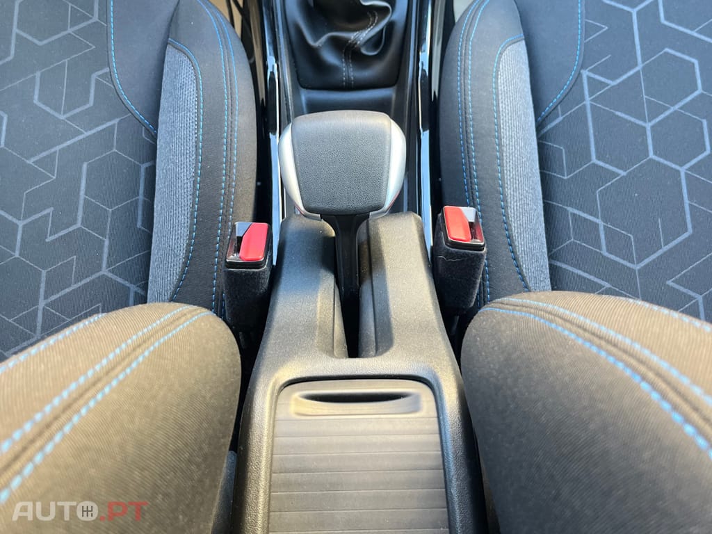 Peugeot 2008 1.5 BlueHDi Signature