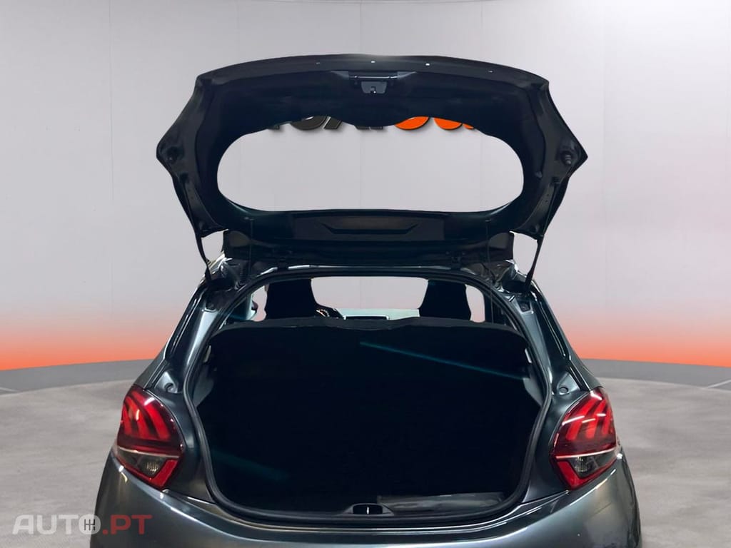 Peugeot 208 1.2 VTi Style
