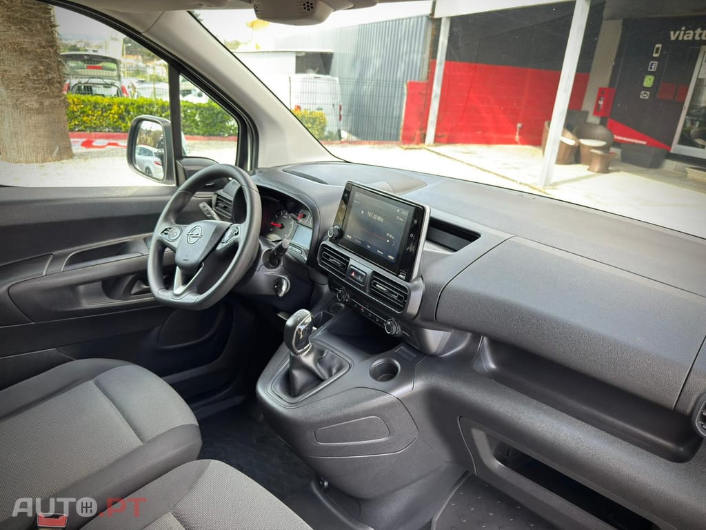 Opel Combo 1.5 CDTI 3 LUG. LONGA ENJOY