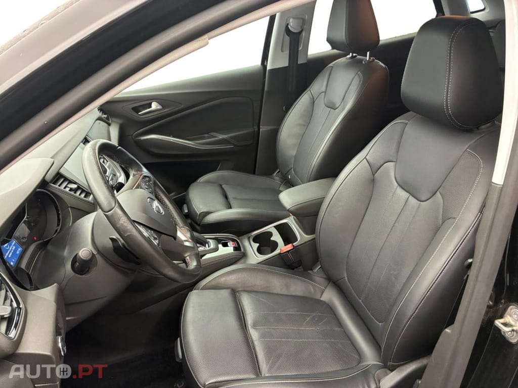 Opel Grandland (X) Hybrid4 AWD Ultimate