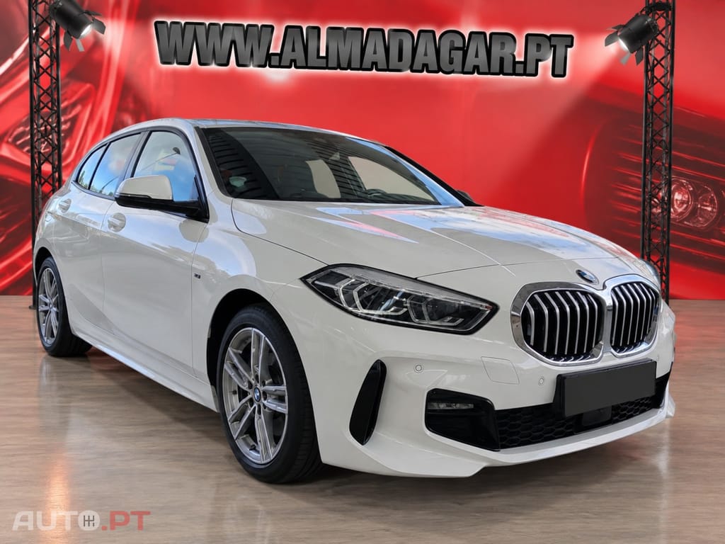 BMW 118 i Pack Desportivo M Auto