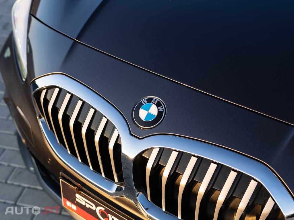 BMW 116 d Pack Desportivo M