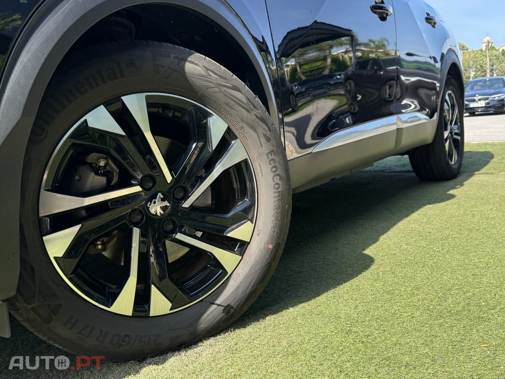 Peugeot E-2008 50 kWh GT