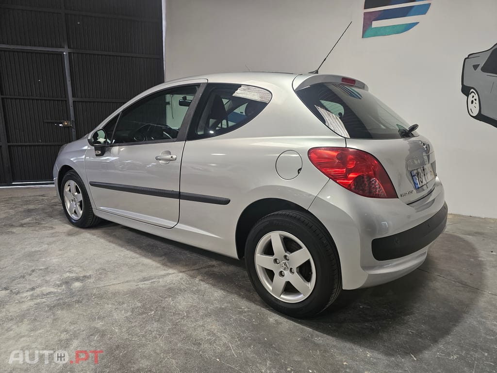Peugeot 207 1.4 16V
