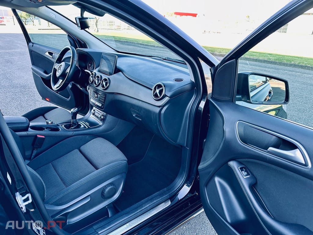 Mercedes-Benz B 180 Avantgarde