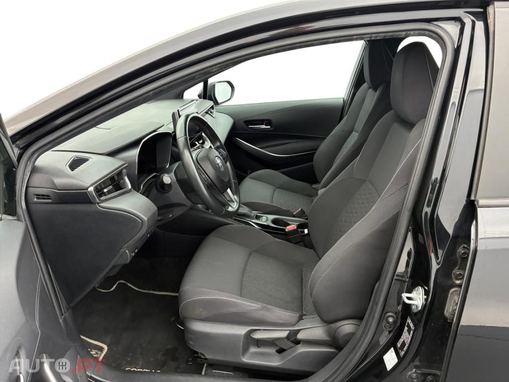 Toyota Corolla 1.8 Hybrid Dynamic Business
