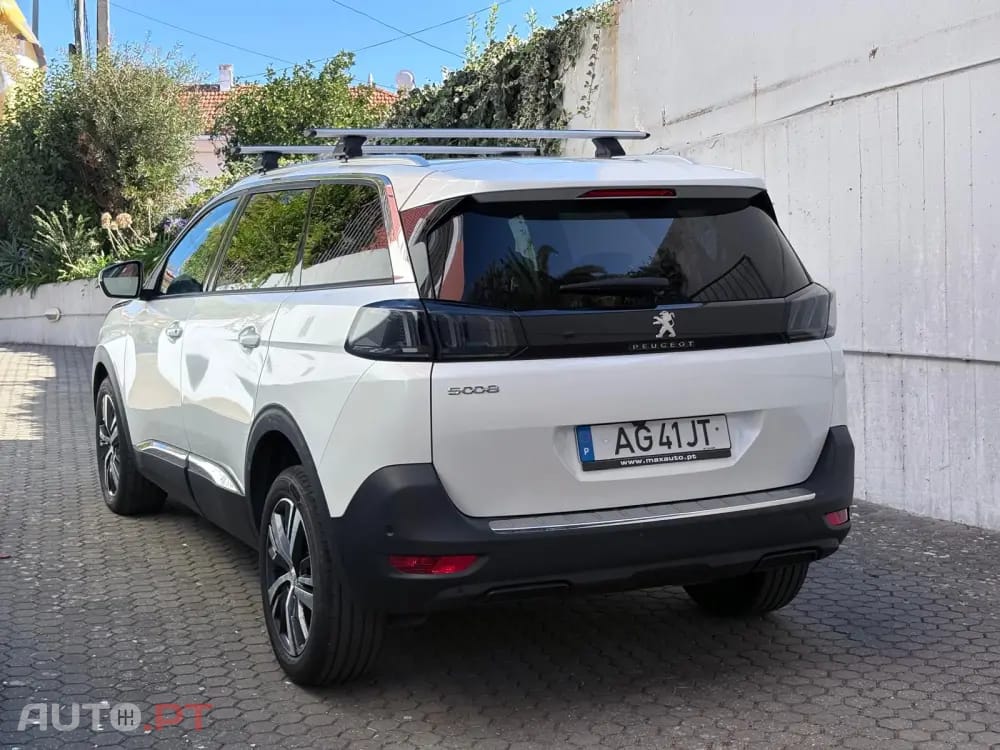 Peugeot 5008 1.2 PureTech Allure EAT8