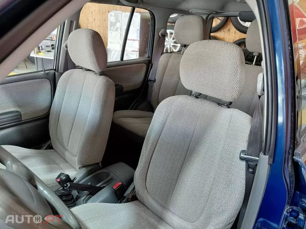 Suzuki Grand Vitara Metal Top 2.0 TDi