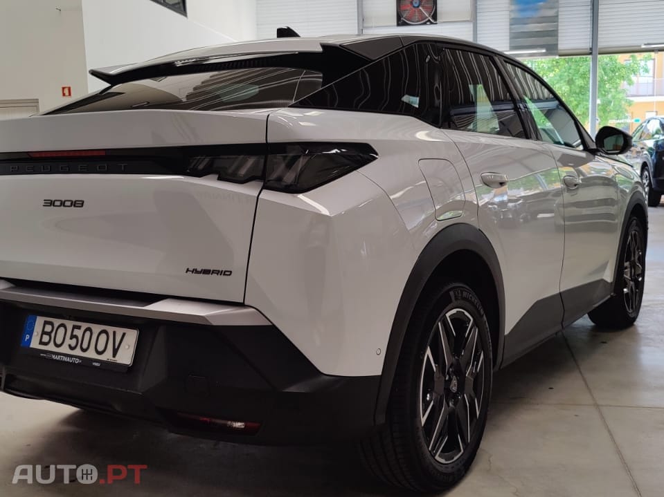 Peugeot 3008 1.2 Hybrid Allure e-DCS6