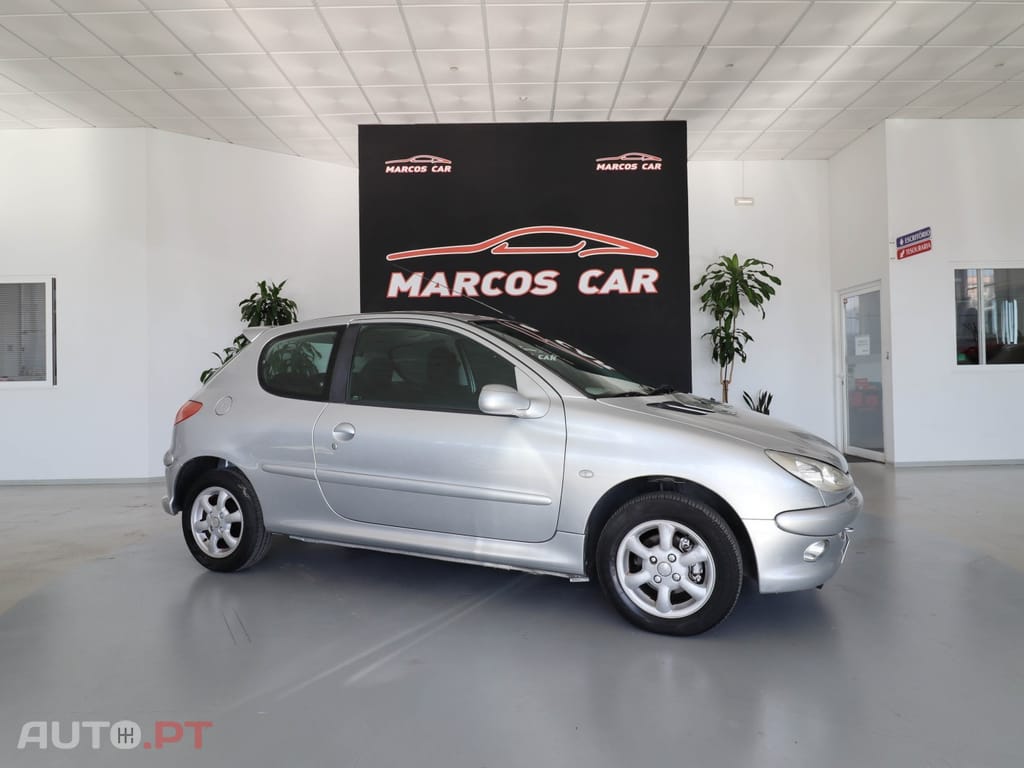 Peugeot 206 1.1 Color Line