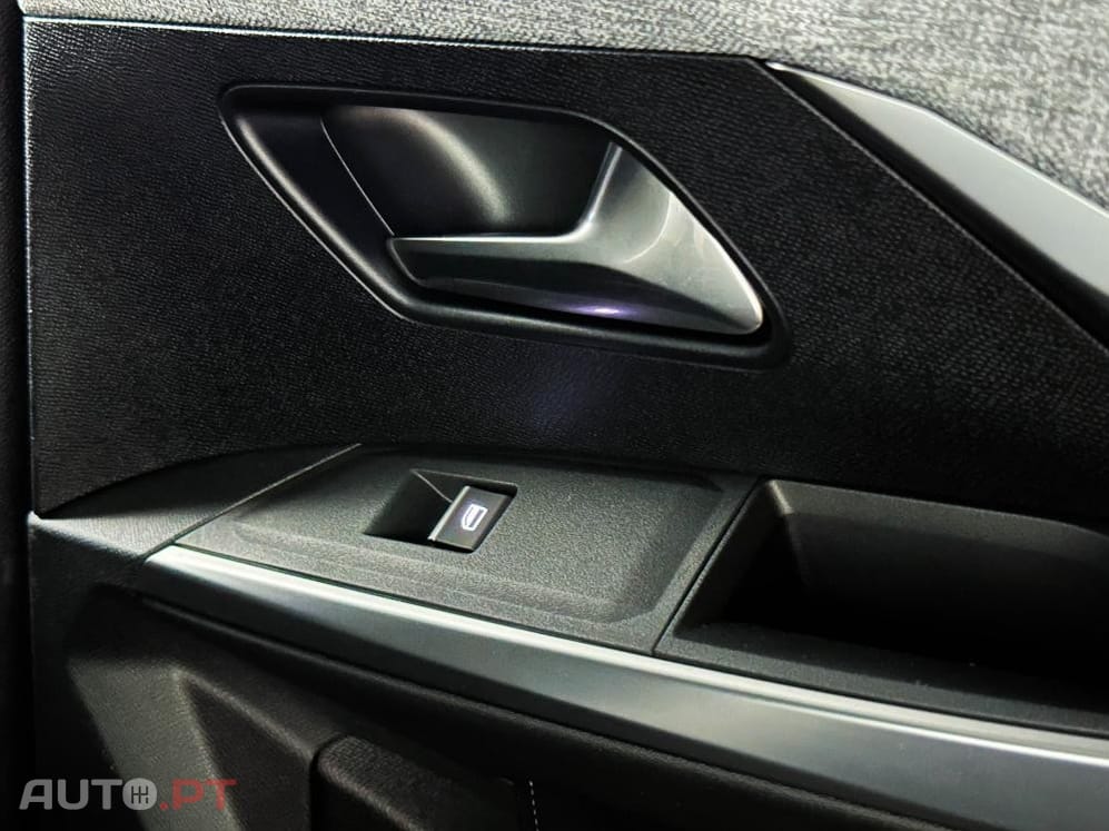 Peugeot E-3008 73 kWh GT