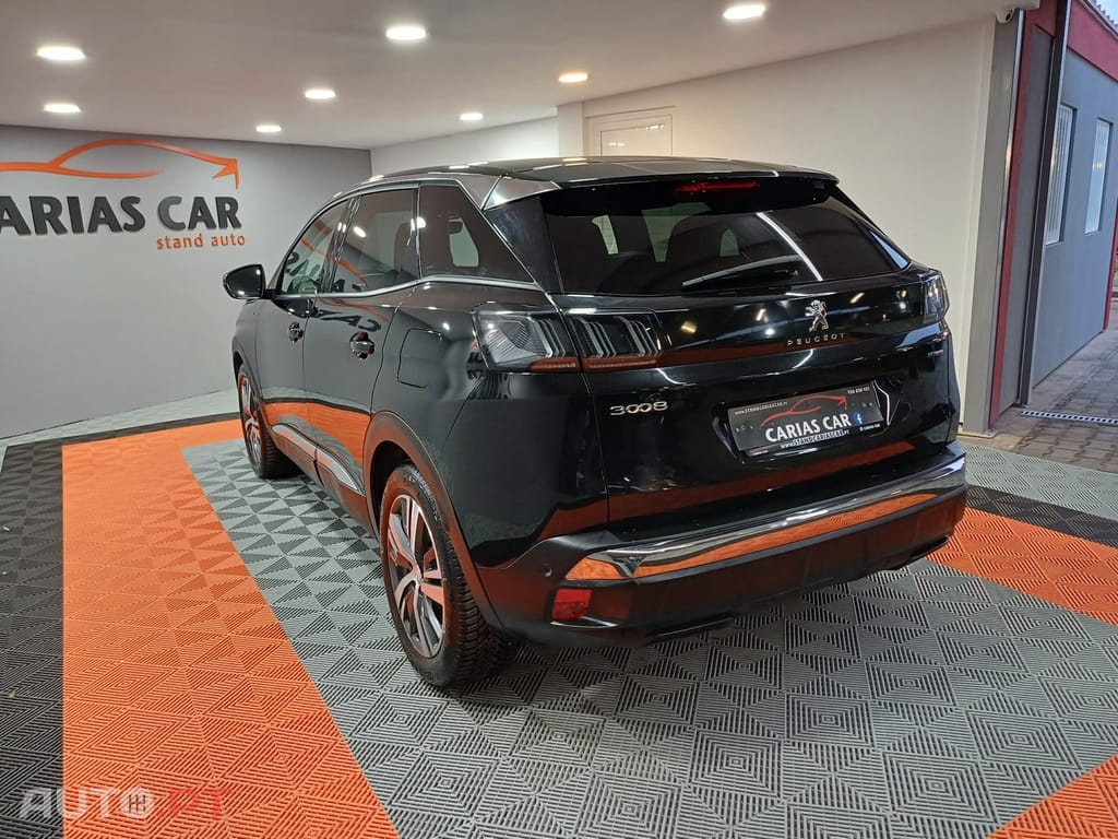 Peugeot 3008 1.6 Hybrid Allure e-EAT8