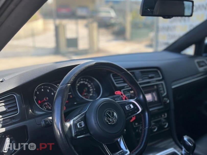 Volkswagen Golf 2.0 GTi DSG