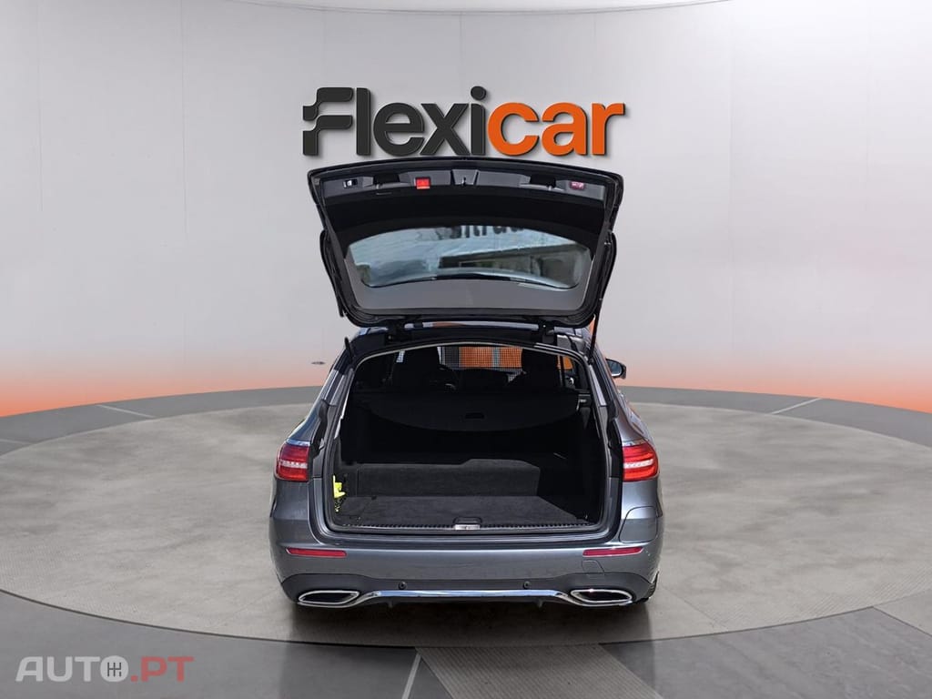 Mercedes-Benz E 300 de 9G-TRONIC AMG Line