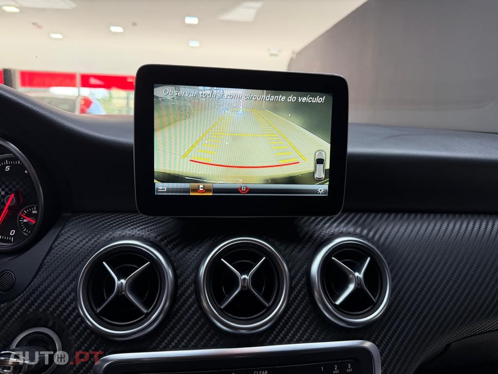 Mercedes-Benz A 180 AMG Line