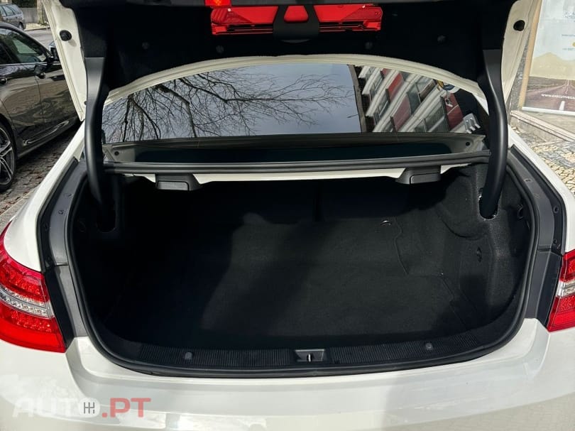 Mercedes-Benz E 350 CDI DPF BlueEFFICIENCY 7G-TRONIC Prime Edition