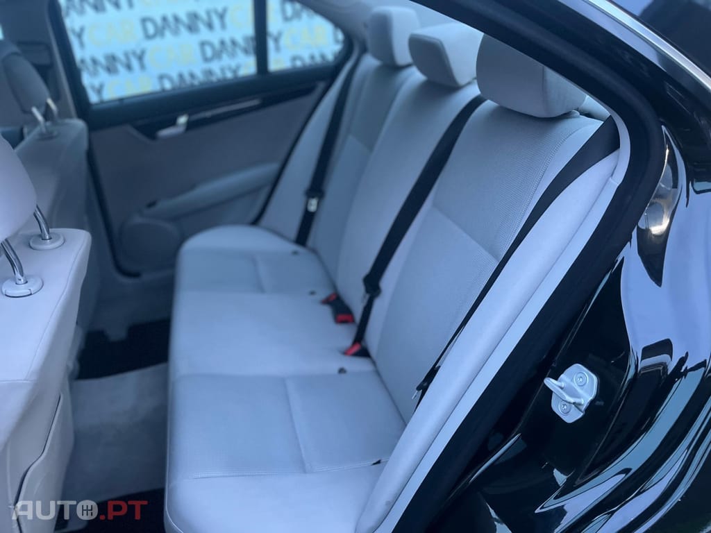 Mercedes-Benz C 220 blue efficient