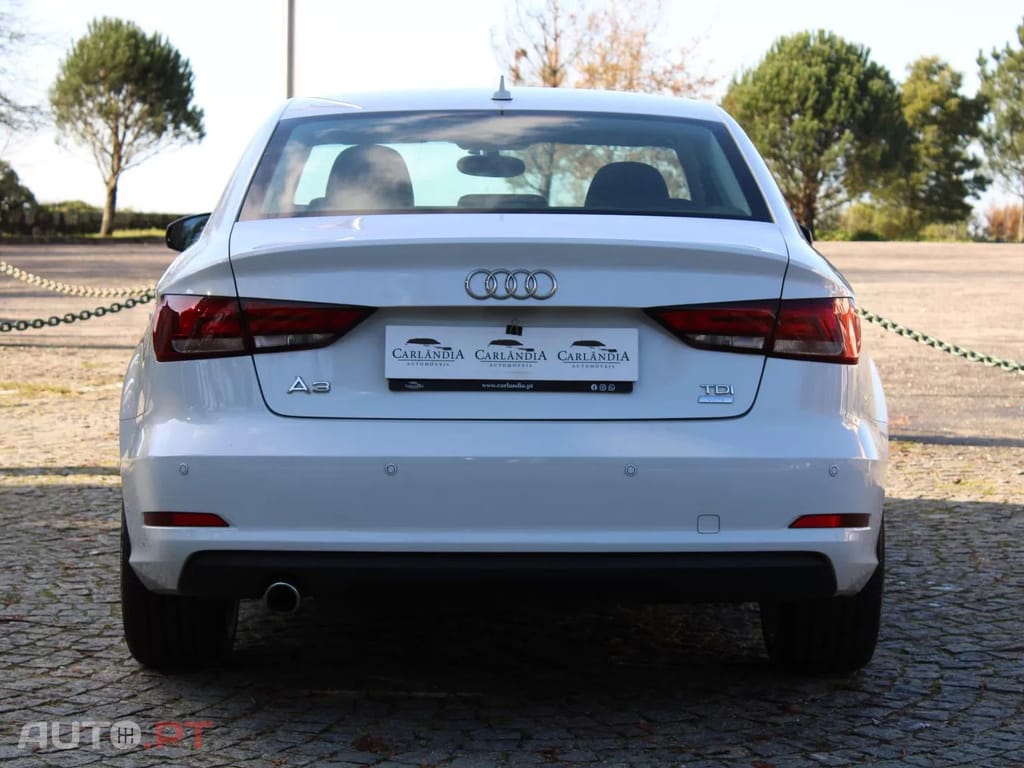 Audi A3 1.6 TDI Business Line Attraction Ultra