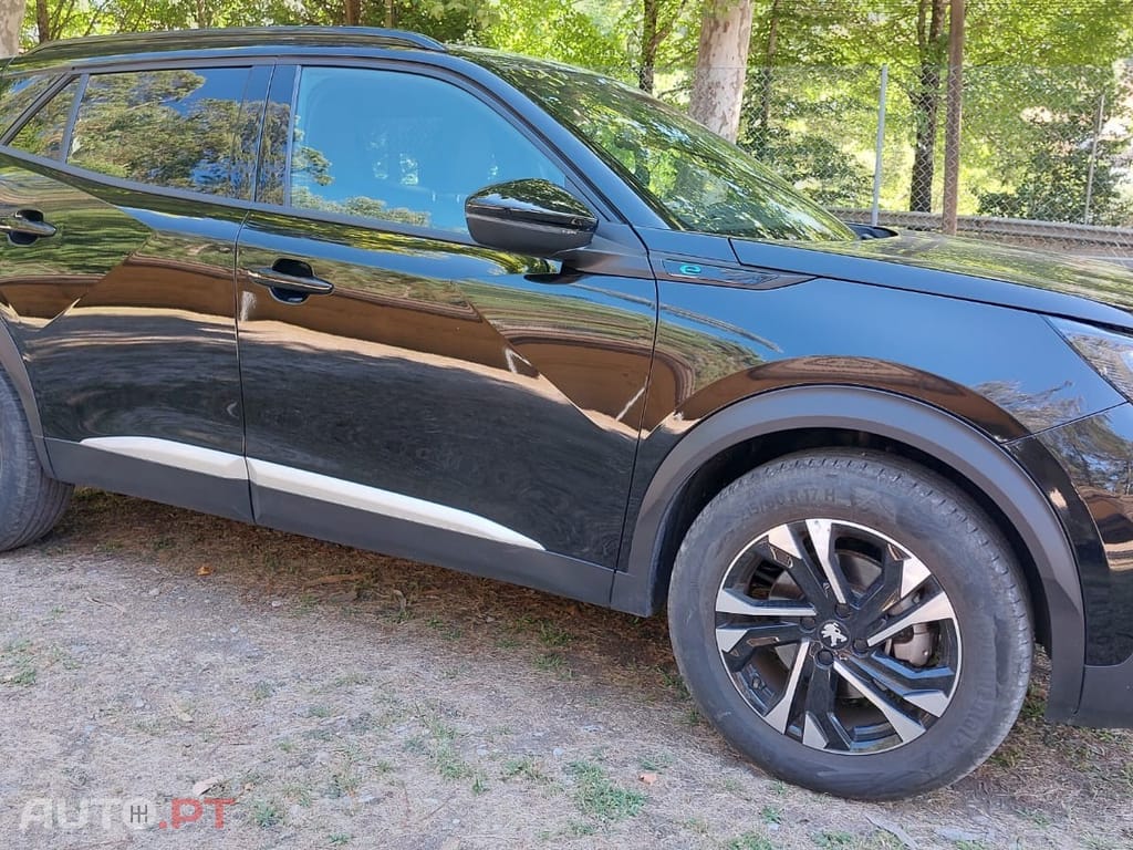 Peugeot E-2008 50 kWh Allure
