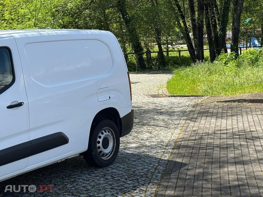 Peugeot Partner 1.5 BlueHDi Premium Longa