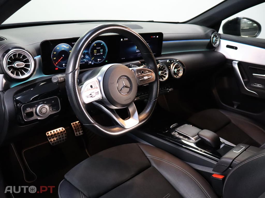 Mercedes-Benz A 250 e Auto AMG LINE