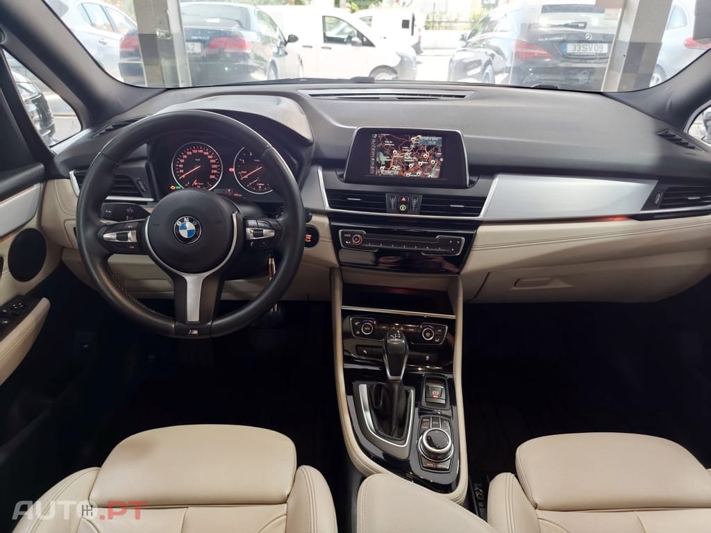 BMW 218 d Line Luxury Auto