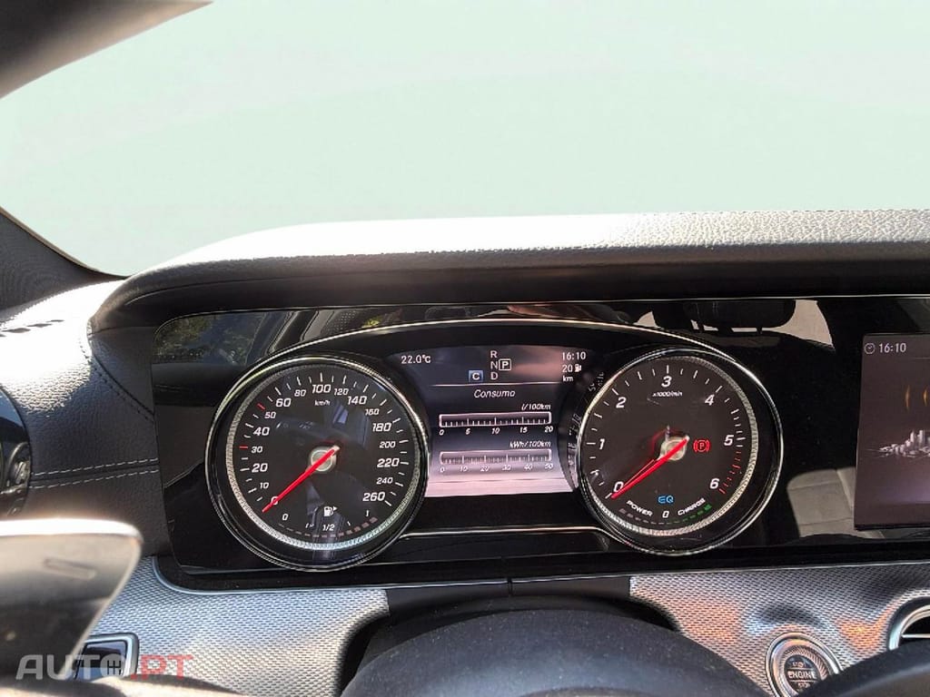 Mercedes-Benz E 300 300 de 9G-TRONIC AMG Line