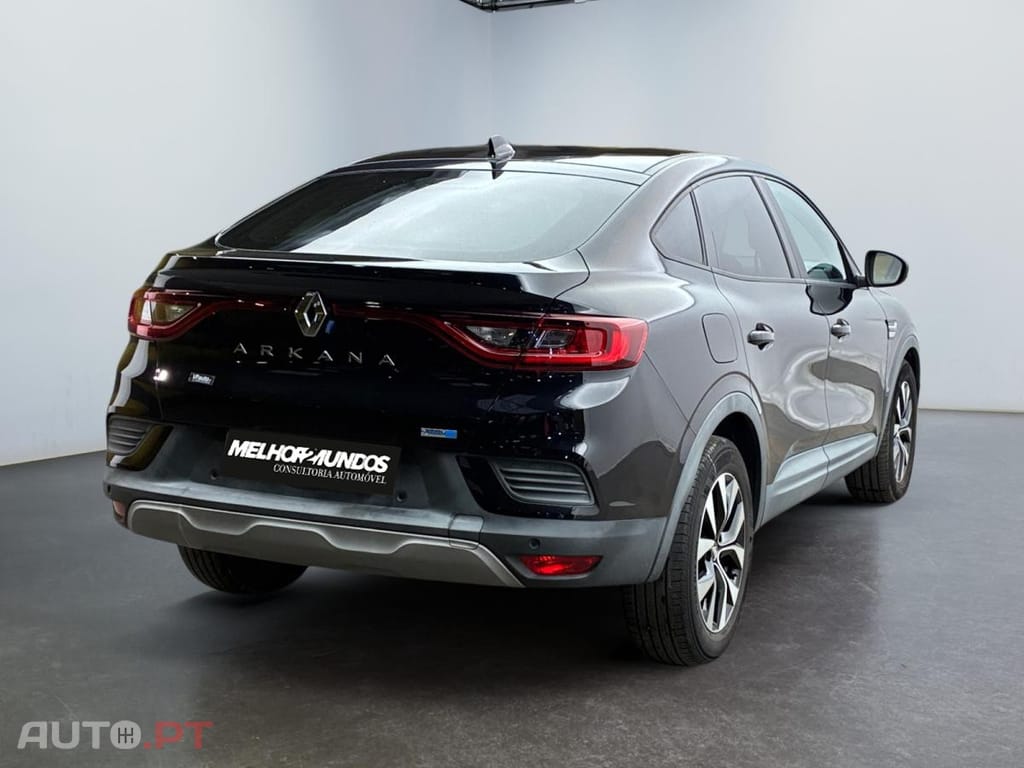 Renault Arkana E-Tech Business