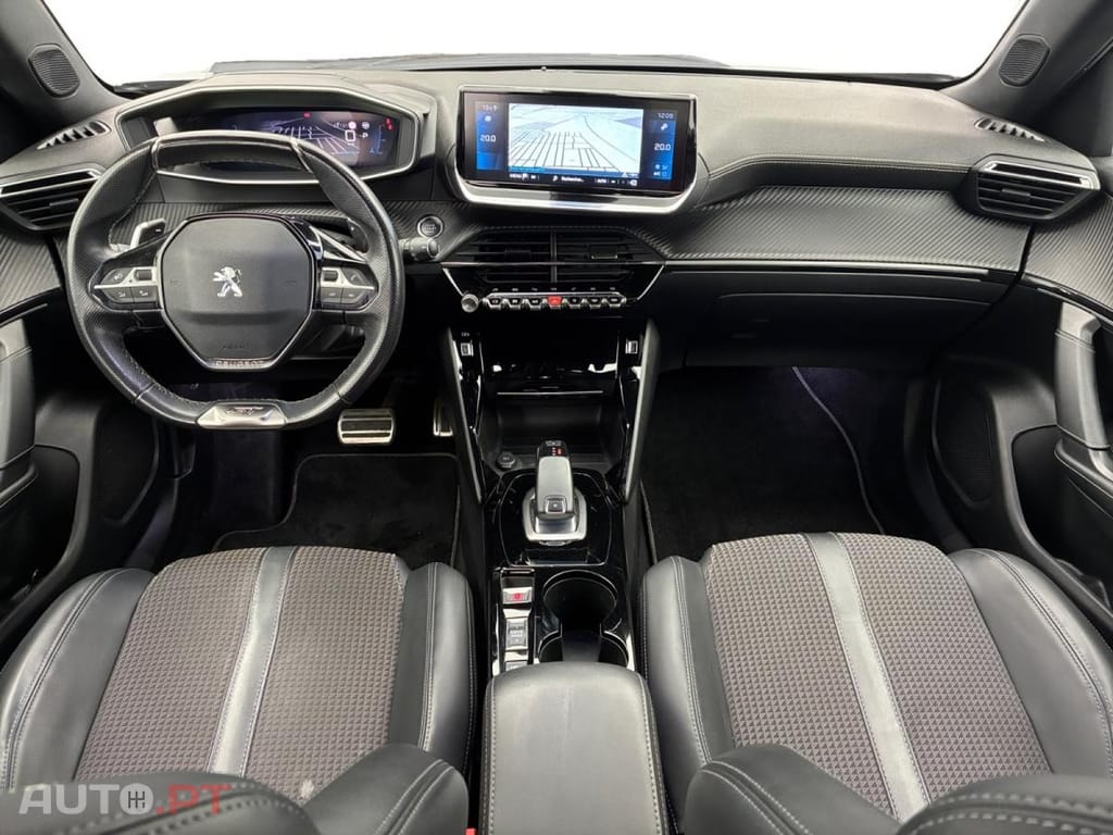 Peugeot 2008 1.2 PureTech GT EAT8