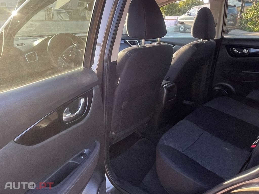 Nissan Qashqai +2 j10