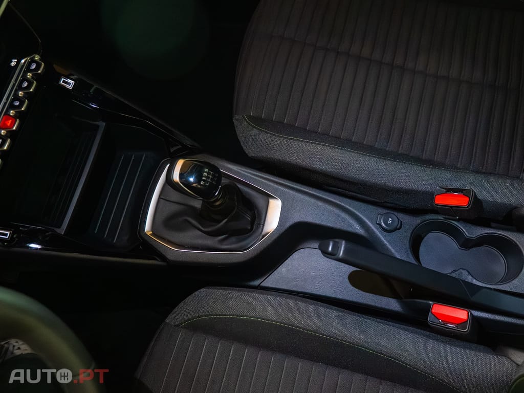 Peugeot 2008 1.2 PureTech Active Pack