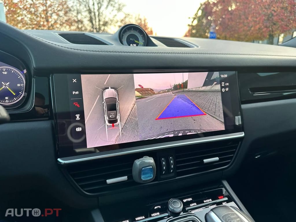 Porsche Cayenne E-Hybrid Platinum Edition