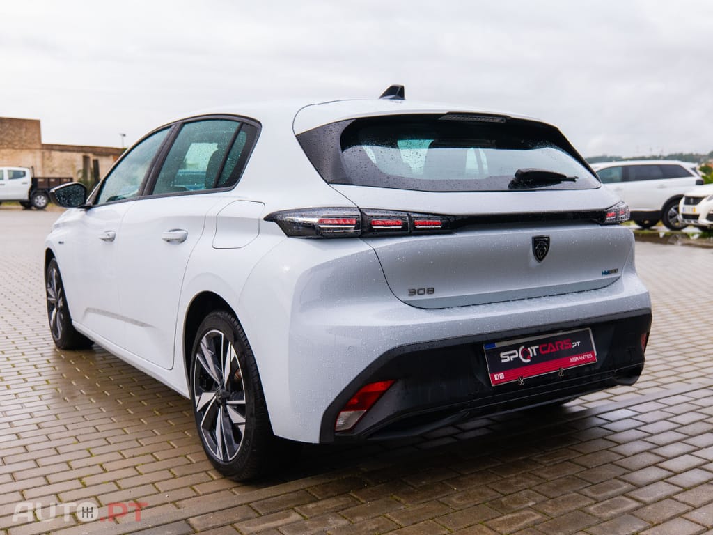 Peugeot 308 1.6 Hybrid Allure e-EAT8