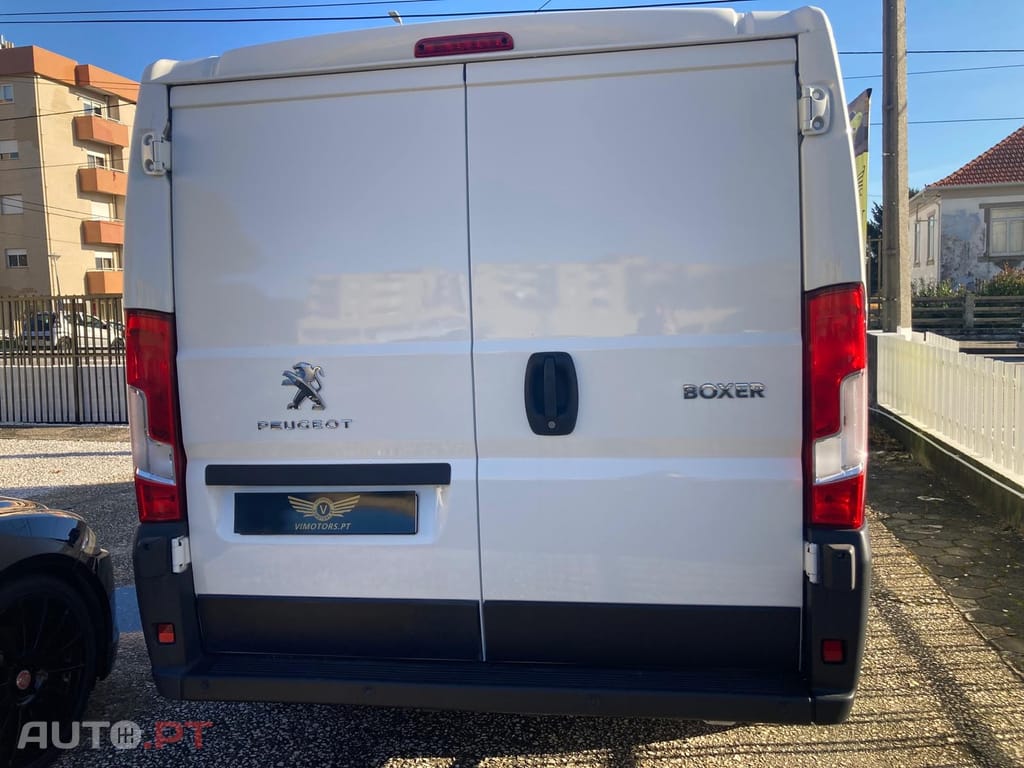 Peugeot Boxer 2.2 BLUEHDI 330 L2H1