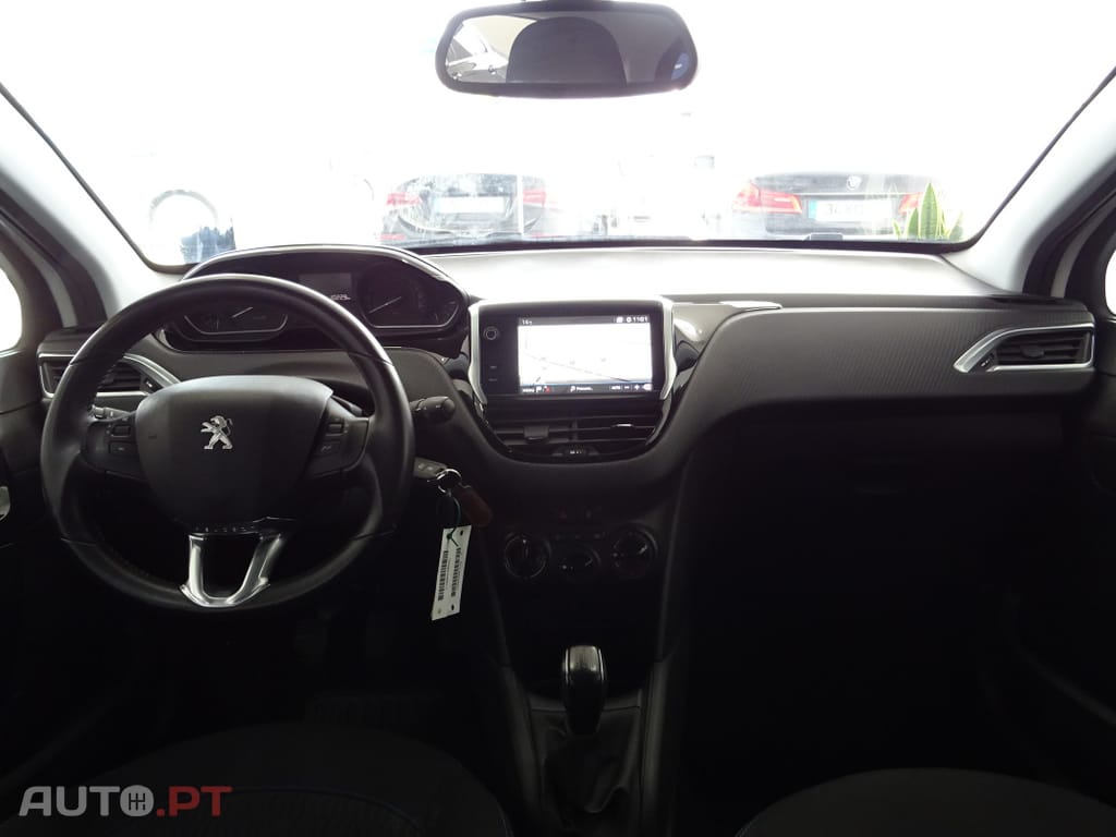 Peugeot 208 1.5 BlueHDi Signature