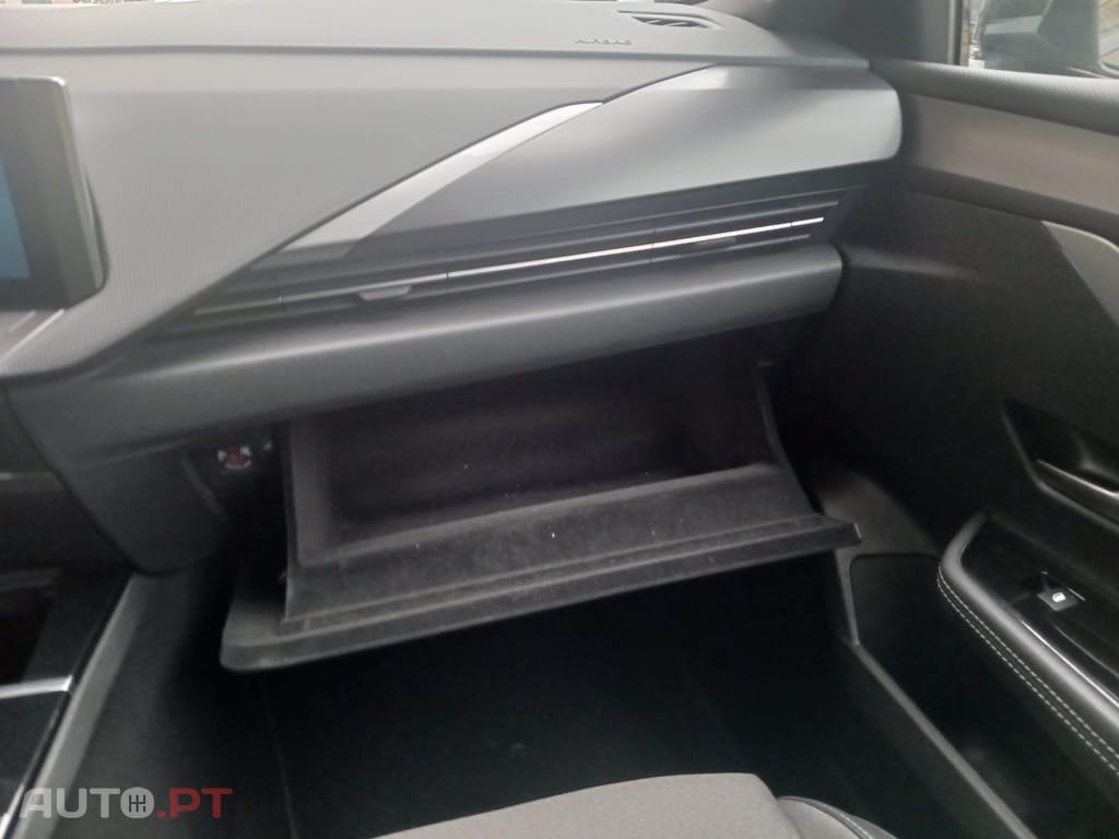 Opel Astra Sports Tourer 1.2 T Hybrid GS eDCT