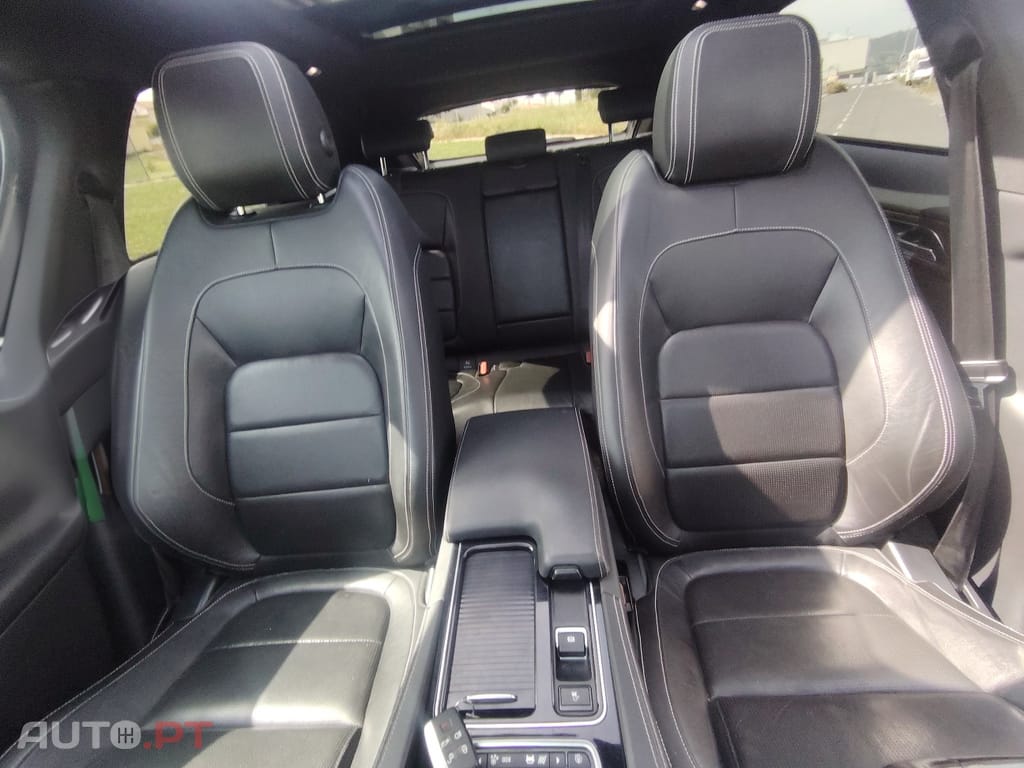 Jaguar F-Pace 2.0 iD 4 R Sport