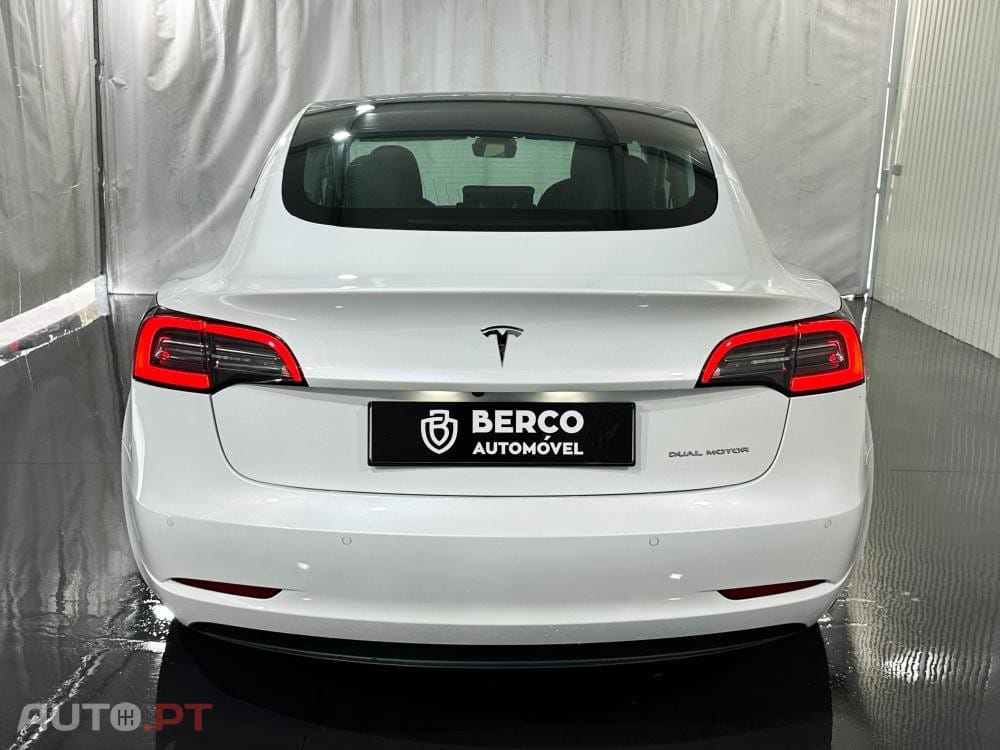 Tesla Model 3 Long-Range Dual Motor AWD