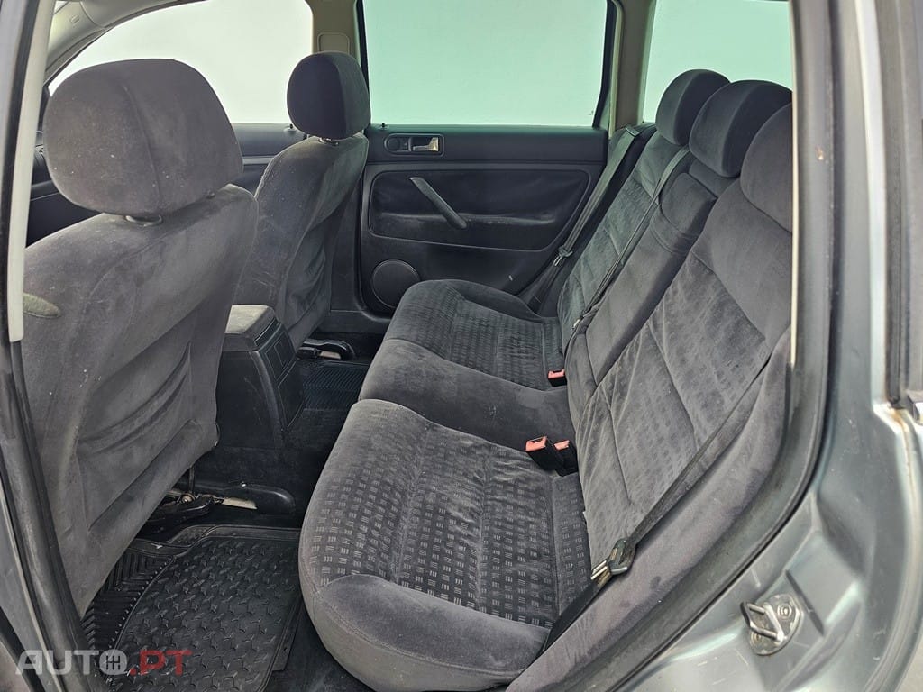 Volkswagen Passat Variant 1.9 TDi Confl.Plus T