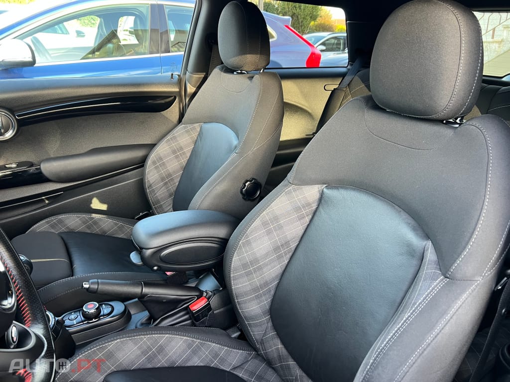 MINI Cooper Cooper D