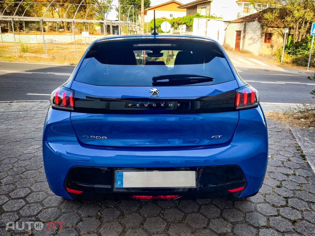 Peugeot E-208 50 kWh GT