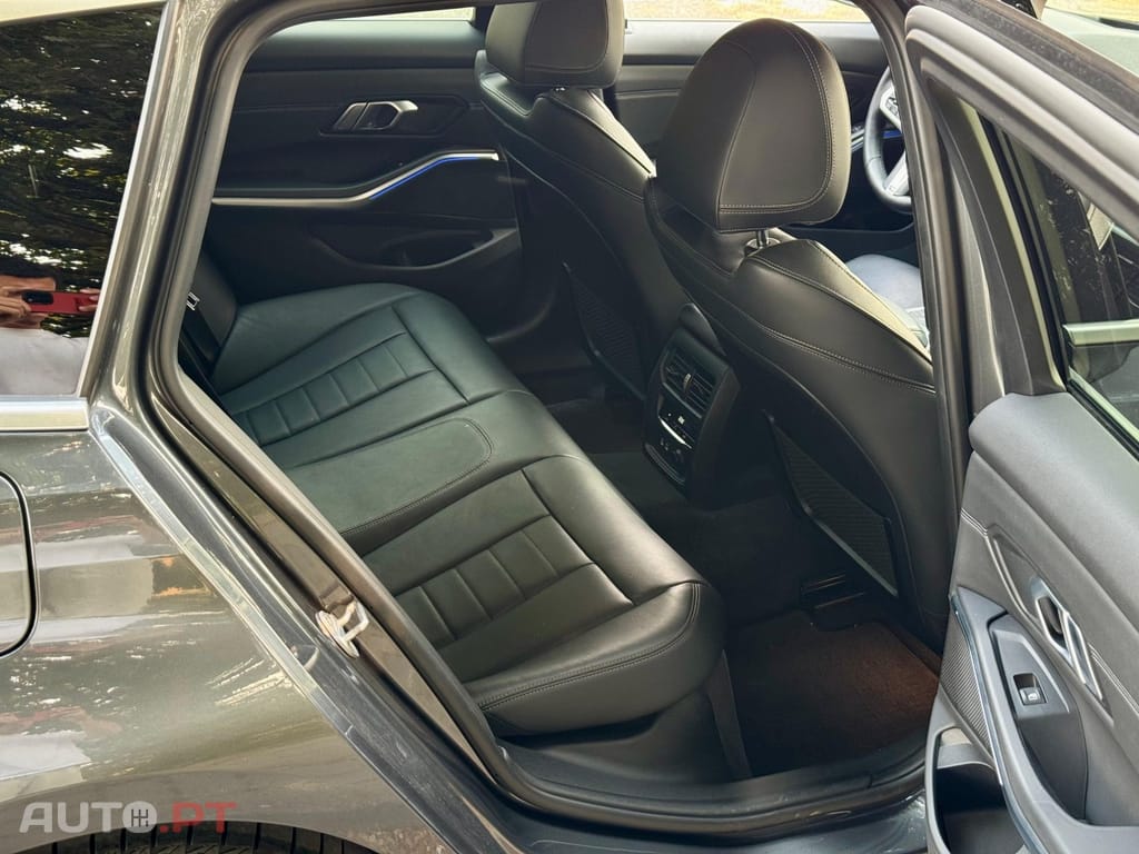 BMW 320 d Touring Pack M Auto