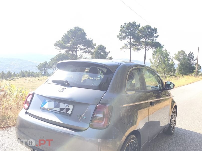 Fiat 500e La Prima
