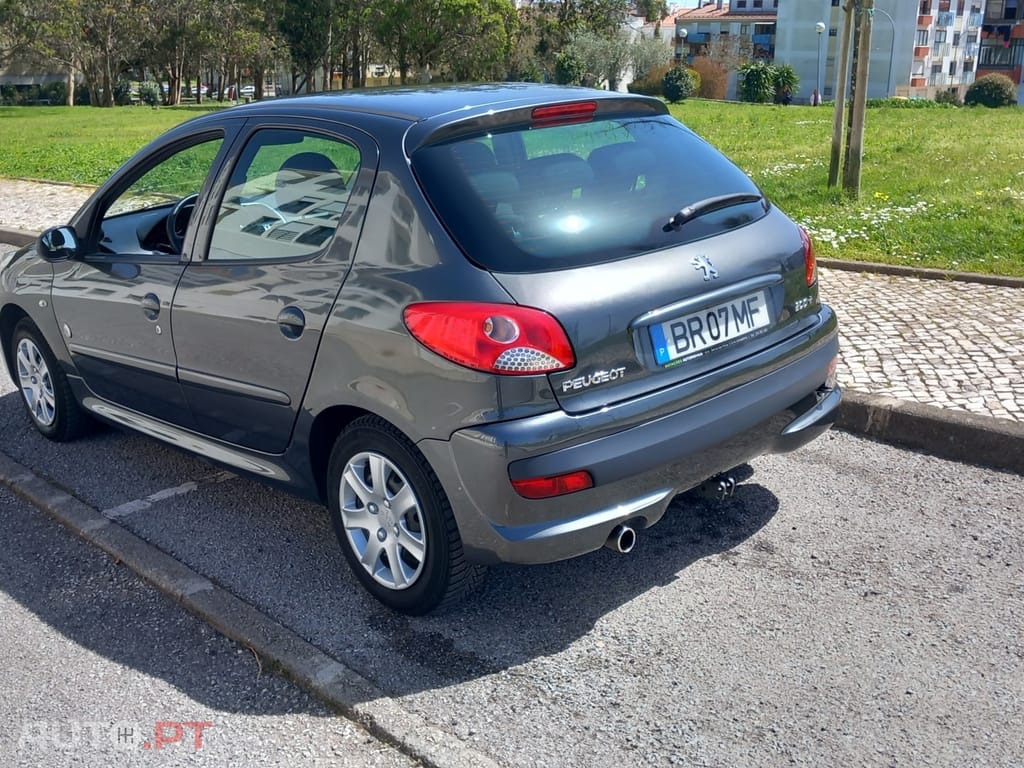 Peugeot 206 + 1.4 HDI Basis