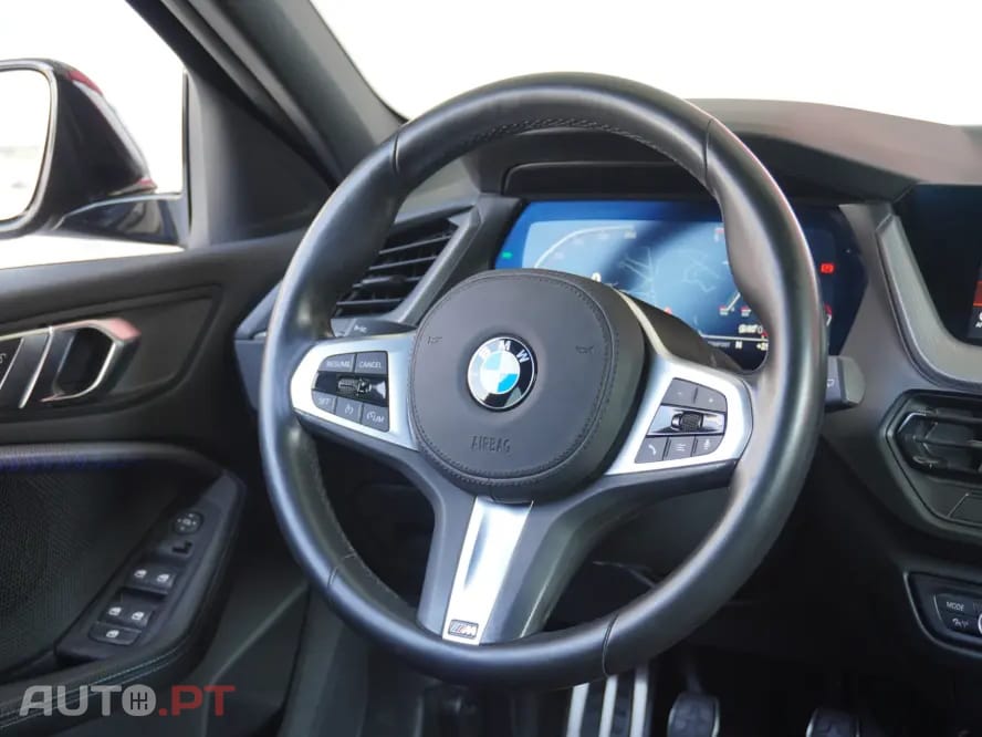 BMW 116 d Pack Desportivo M