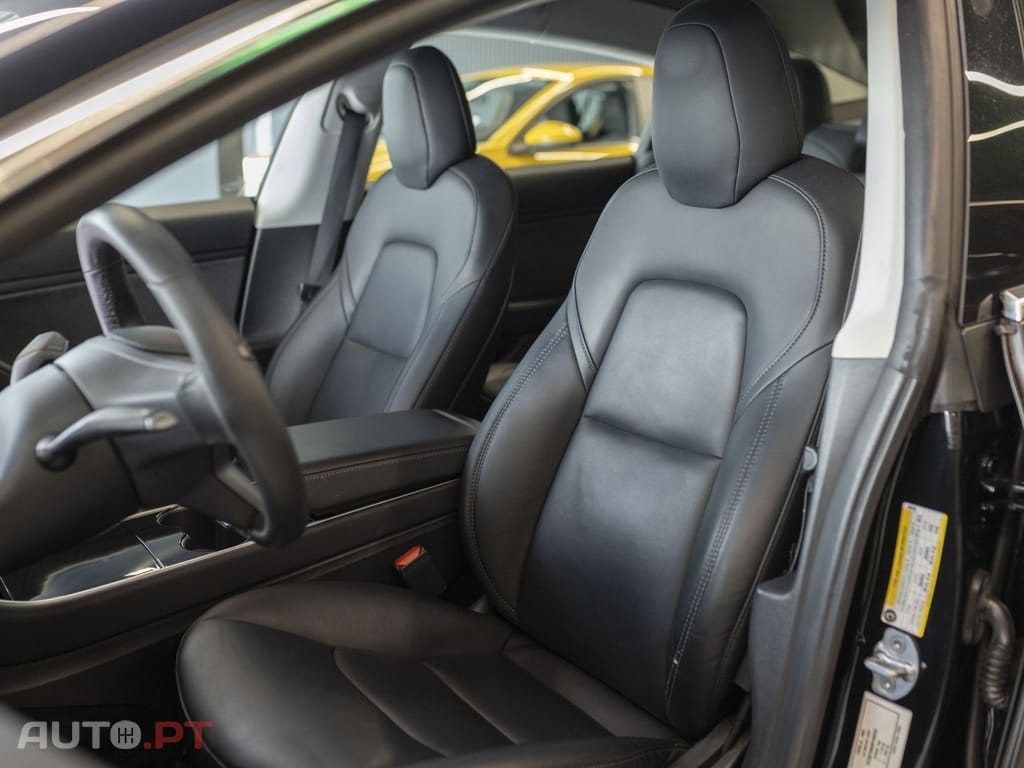 Tesla Model 3 Long-Range Dual Motor AWD